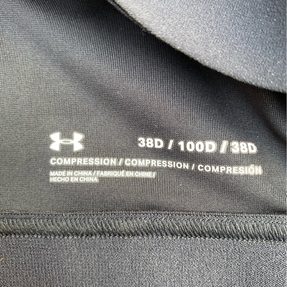 Under Armour Compression Bra 38D - Picture 2 of 4